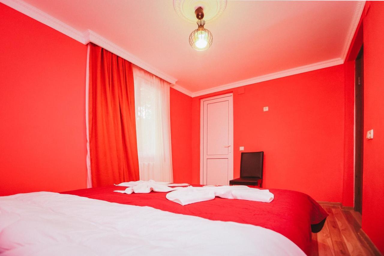 Bebo Babu Guest House Kutaisi Ngoại thất bức ảnh