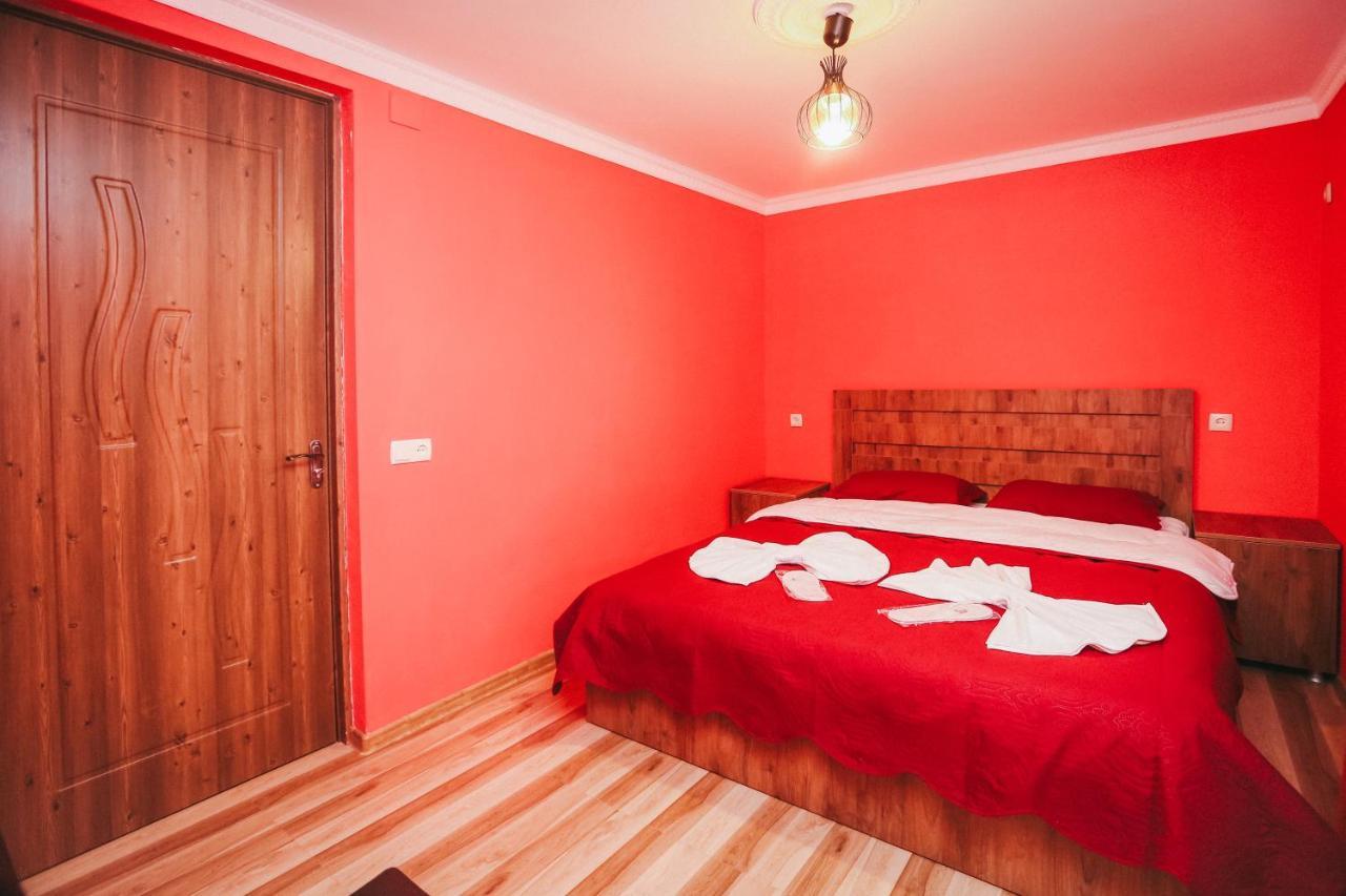 Bebo Babu Guest House Kutaisi Ngoại thất bức ảnh