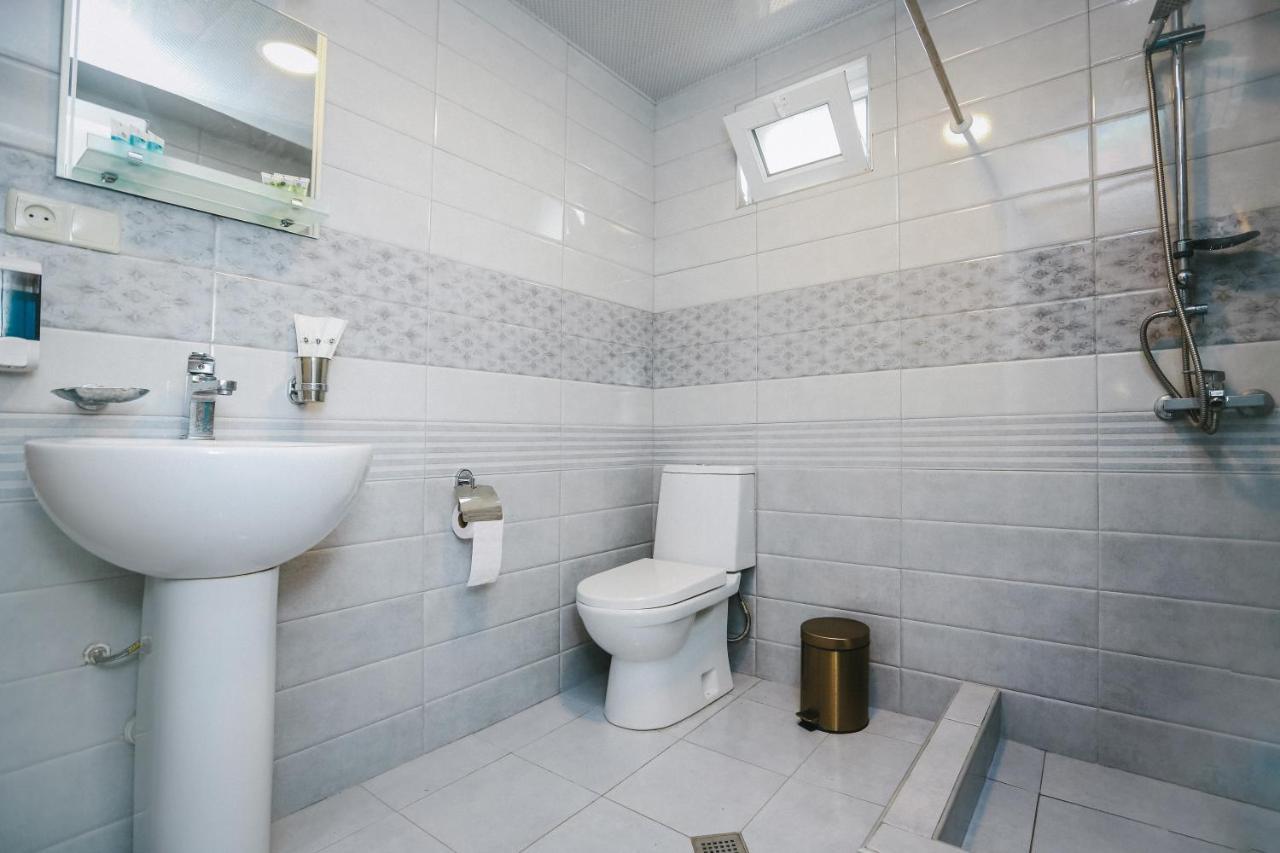 Bebo Babu Guest House Kutaisi Ngoại thất bức ảnh