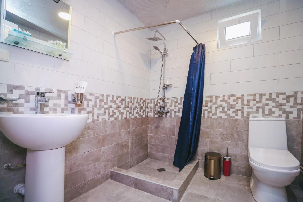 Bebo Babu Guest House Kutaisi Ngoại thất bức ảnh