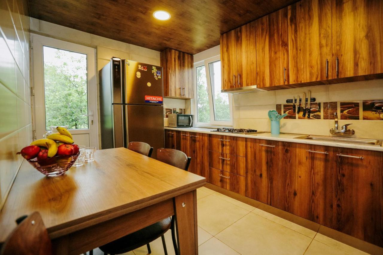Bebo Babu Guest House Kutaisi Ngoại thất bức ảnh