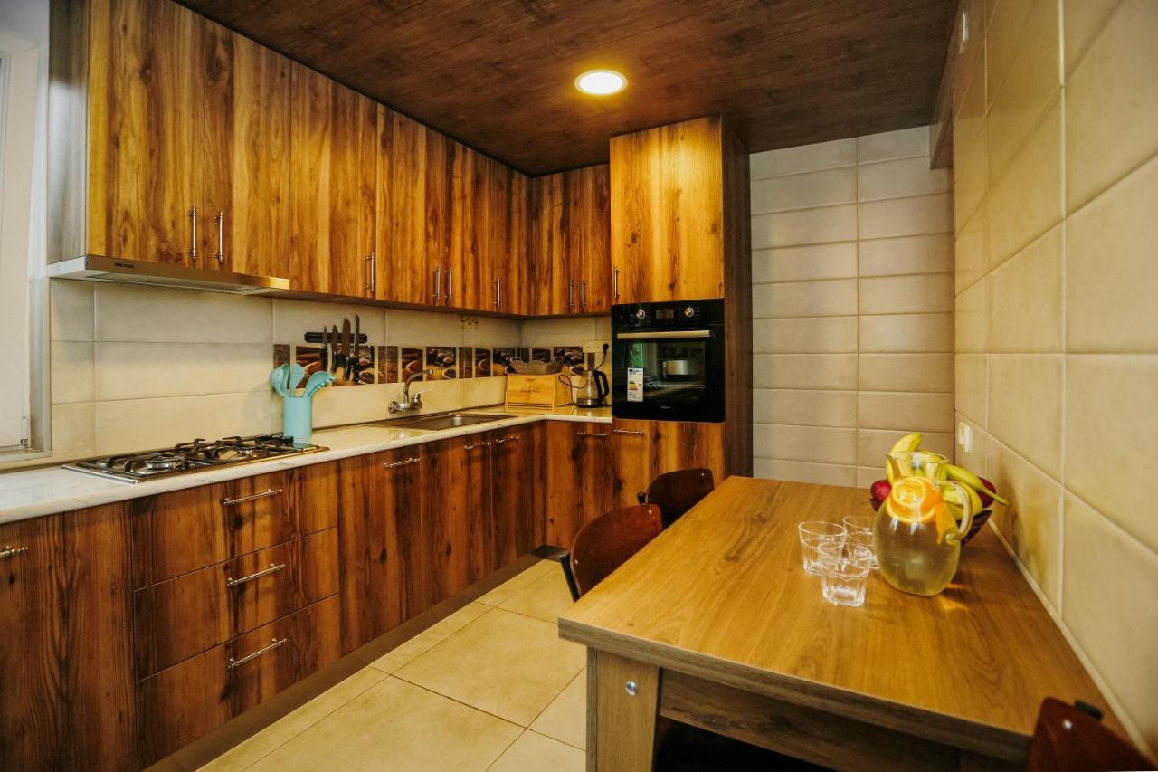 Bebo Babu Guest House Kutaisi Ngoại thất bức ảnh